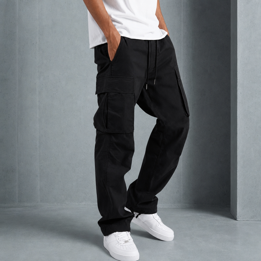 Alberobello Relaxed Fit Cargo Pants in Black