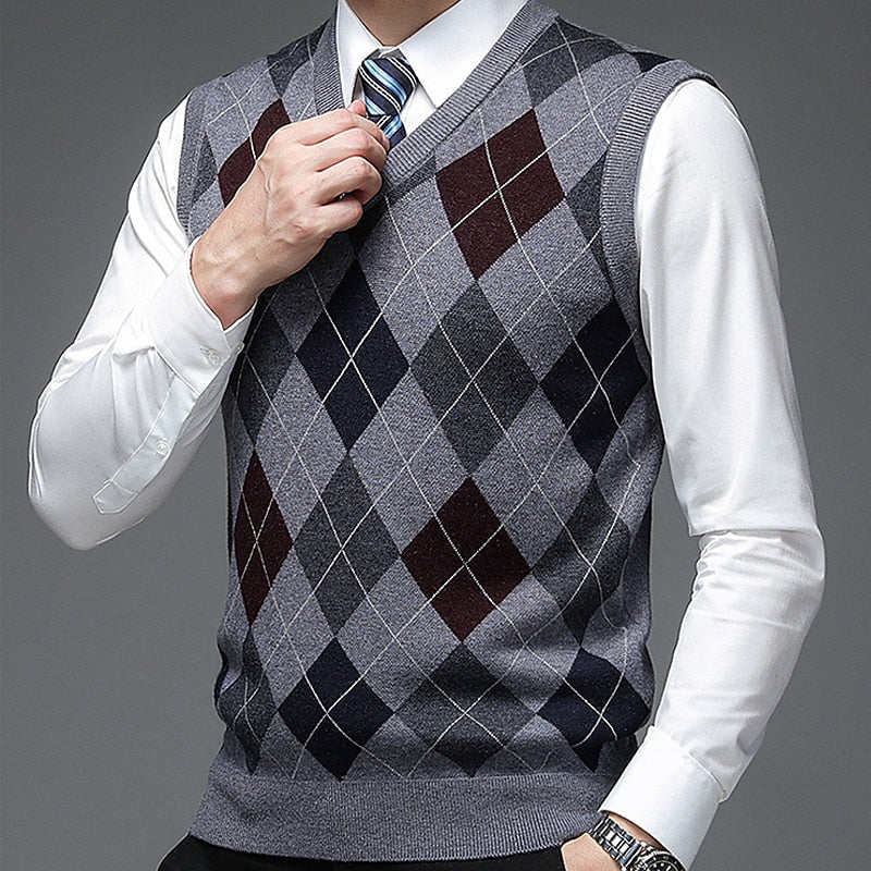 Men's Sweater Vest | V-Neck Argyle Knit Sleeveless
