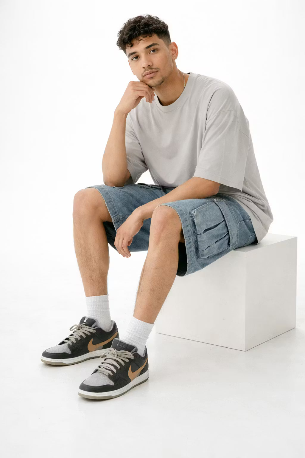 Men's Denim Shorts | Cargo Pockets Relaxed Fit Knee-Length Denim