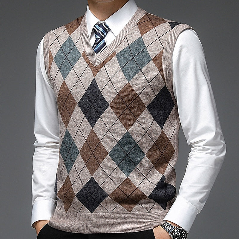 Men's Sweater Vest | V-Neck Argyle Knit Sleeveless