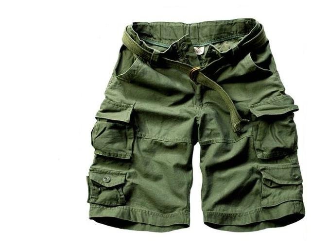 Men's Relaxed-Fit Multi-Pocket Camouflage Cargo Shorts - Army Grün