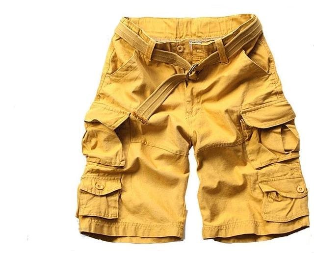 Men's Relaxed-Fit Multi-Pocket Camouflage Cargo Shorts - Gelb
