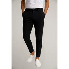 Men's Chino | Slim-Fit Mid-Rise Button Closure