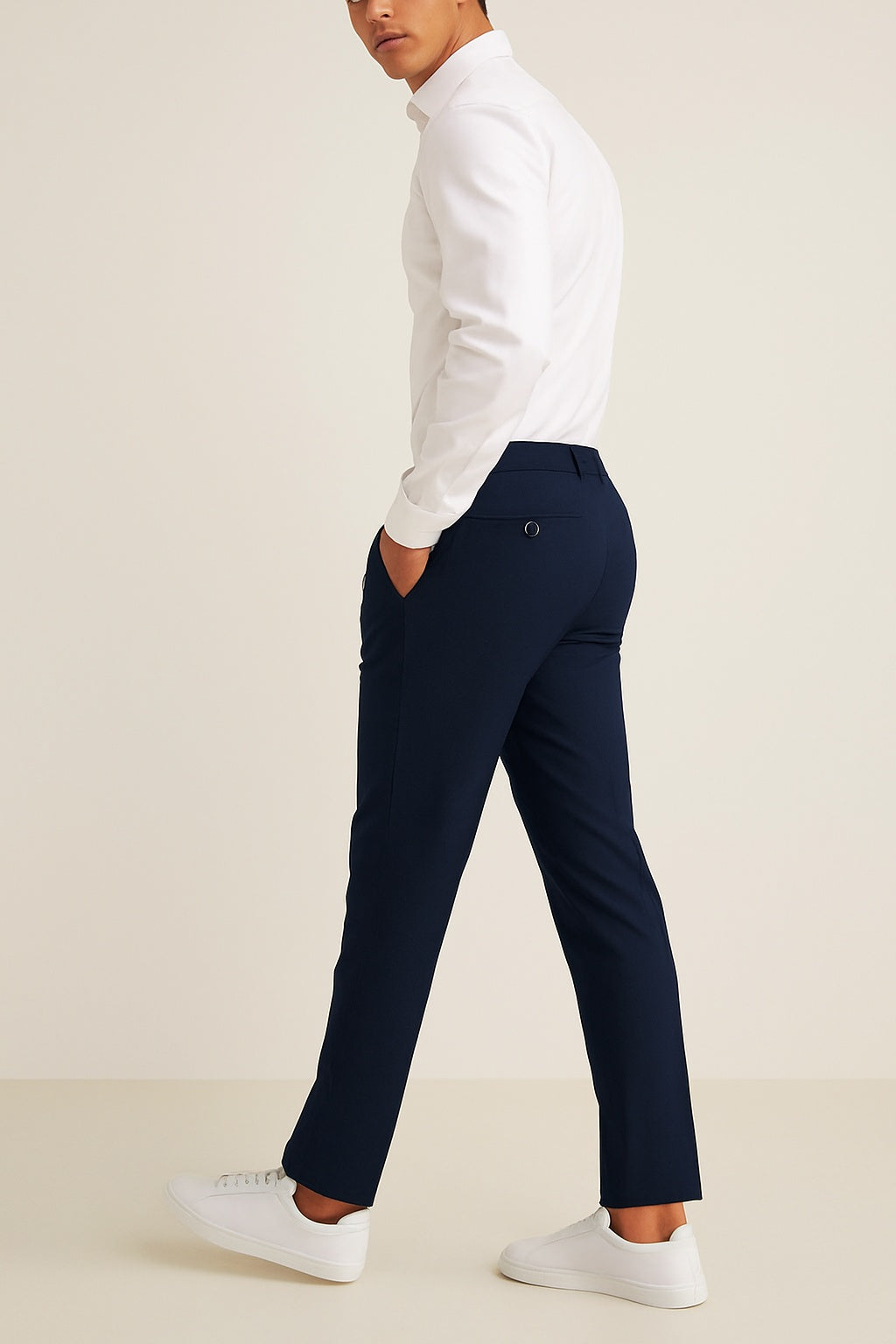 Men's Chino | Slim-Fit Mid-Rise Button Closure