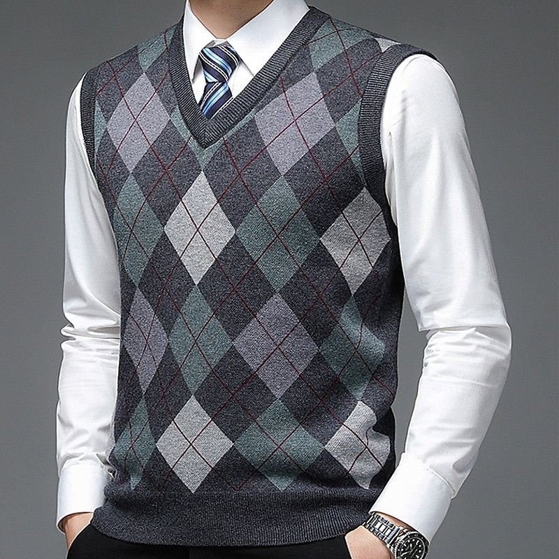 Men's Sweater Vest | V-Neck Argyle Knit Sleeveless